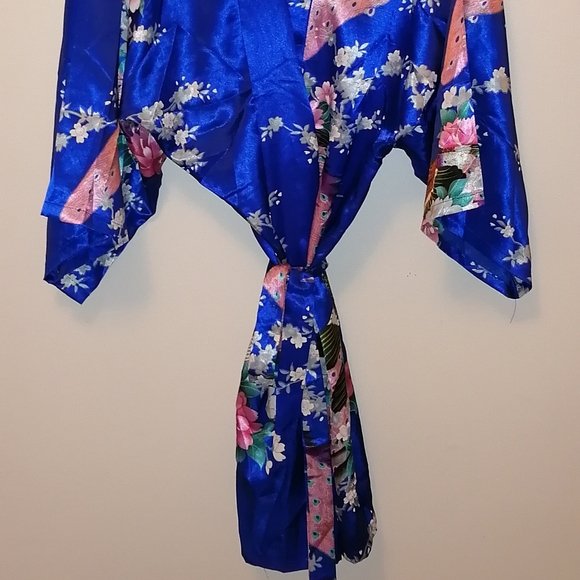 Japanese inspired robe - Picture 2 of 2